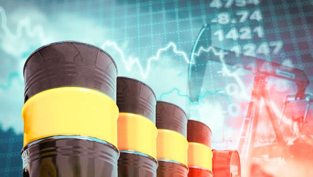 Oil Prices Continue to Slide, But Fuel Rates Remain Unchanged in India